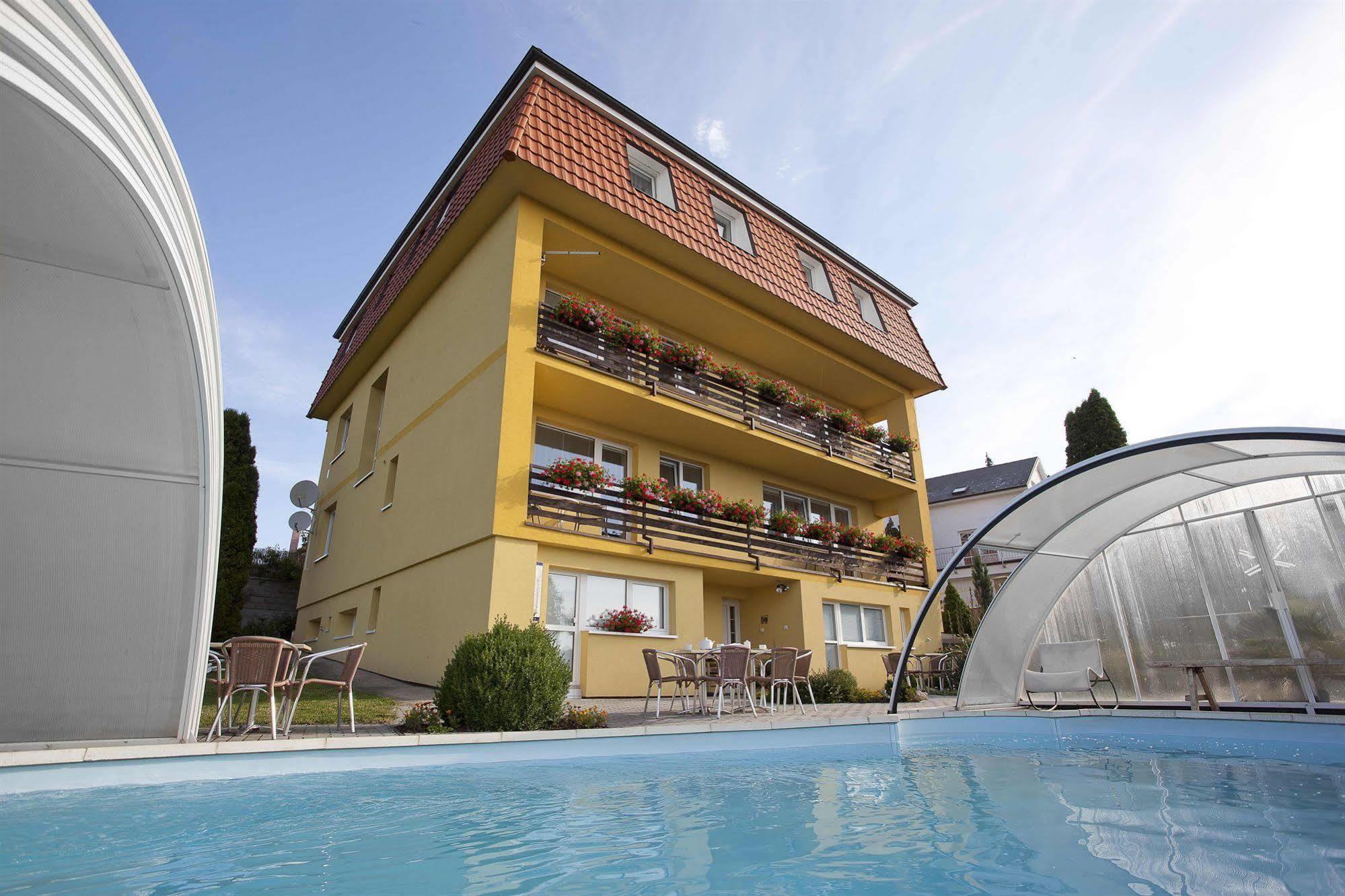 pensión Primus Beroun  Exterior foto
